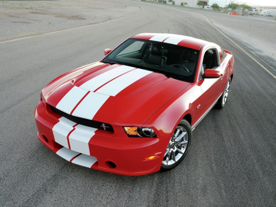  Shelby GTS 2011 года  (фото 4 из 4)